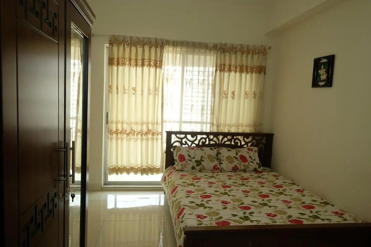 'Uttara Oasis' Luxury Apartment Дакка