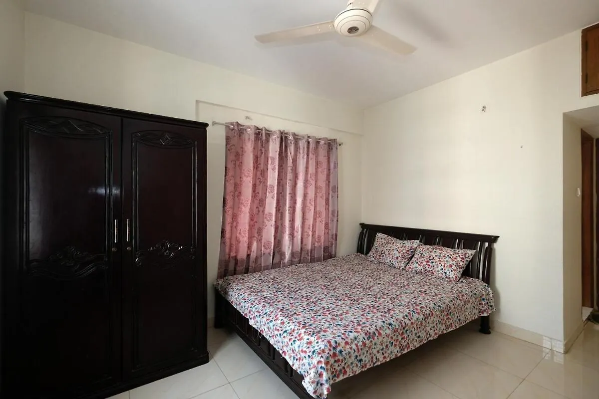 'Uttara Oasis' Luxury Apartment Дакка