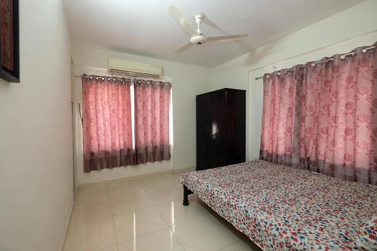 'Uttara Oasis' Luxury Apartment Дакка