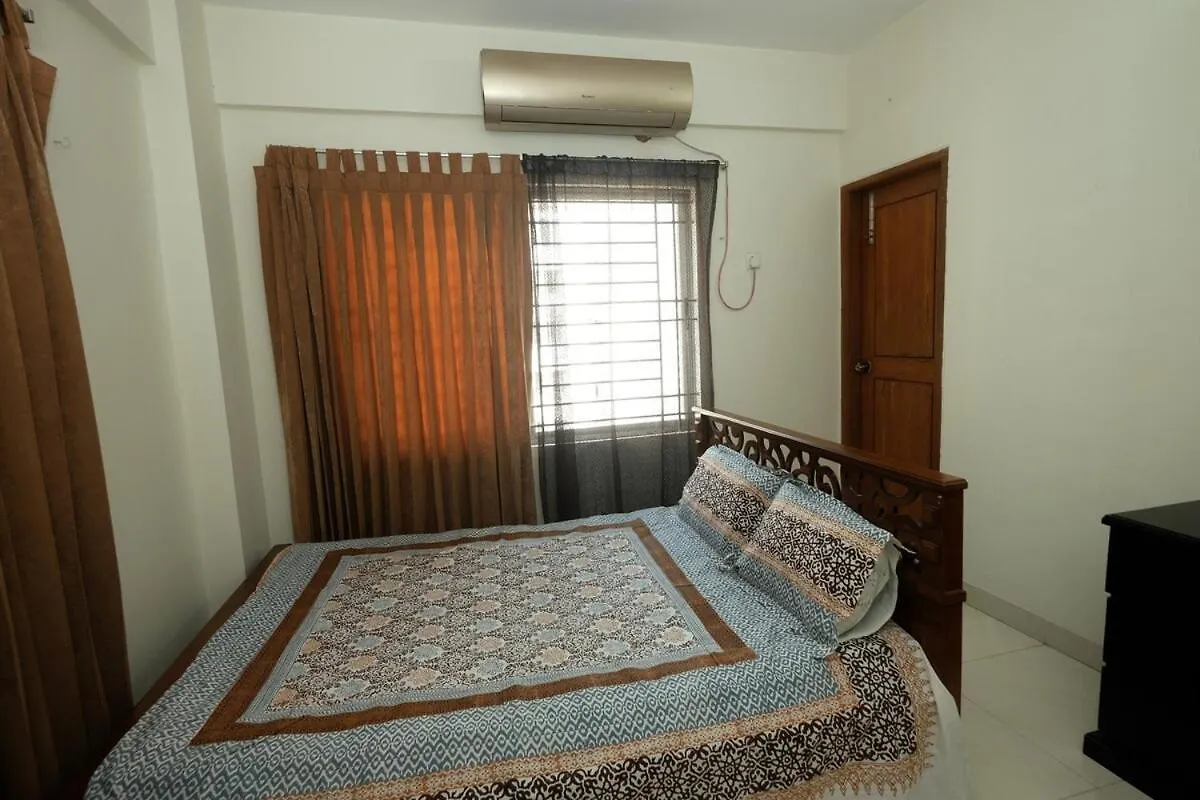 'Uttara Oasis' Luxury Apartment Дакка