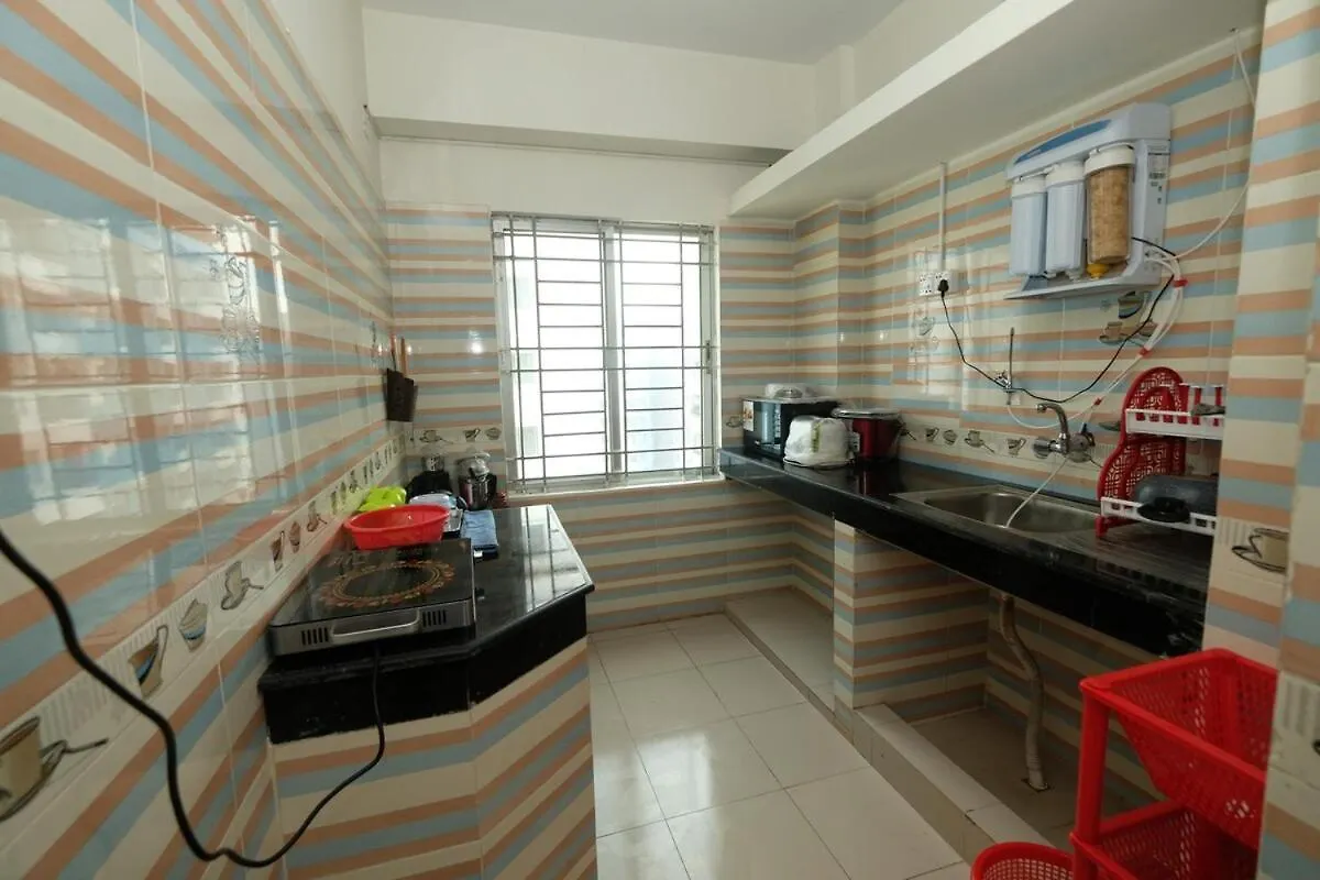 'Uttara Oasis' Luxury Apartment Дакка