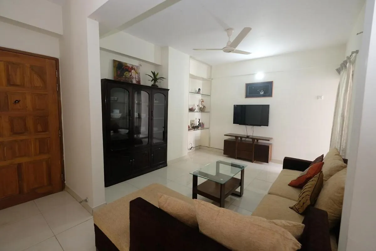 'Uttara Oasis' Luxury Apartment Дакка